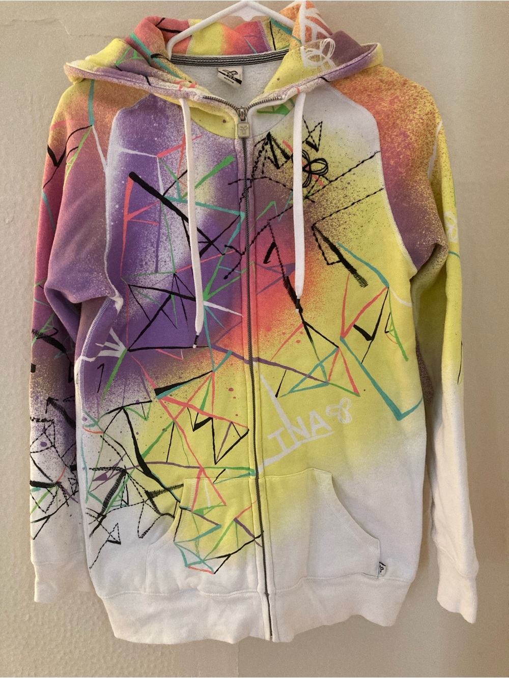 Vintage Y2K Aritzia TNA Colourful Spray-Paint Geometric Zip Hoodie